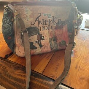 Large ANEKKE purse